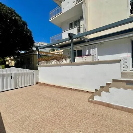 Lighthouse Terrace Family-group Friendly